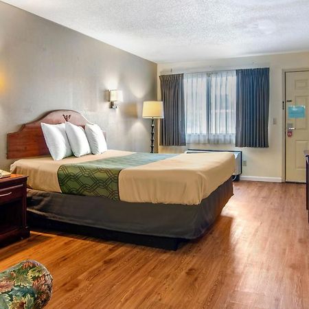 Econo Lodge Inn & Suites Fort Oglethorpe Ngoại thất bức ảnh