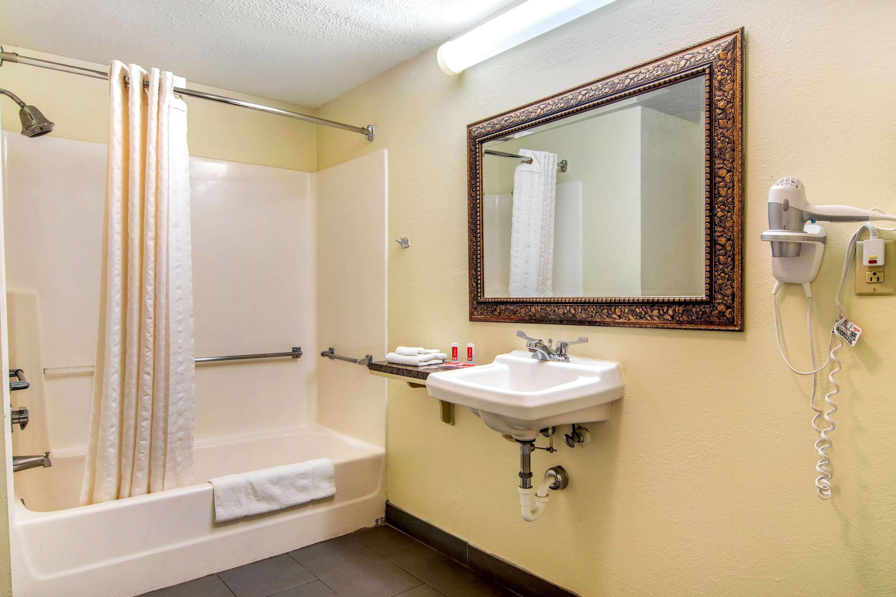 Econo Lodge Inn & Suites Fort Oglethorpe Ngoại thất bức ảnh