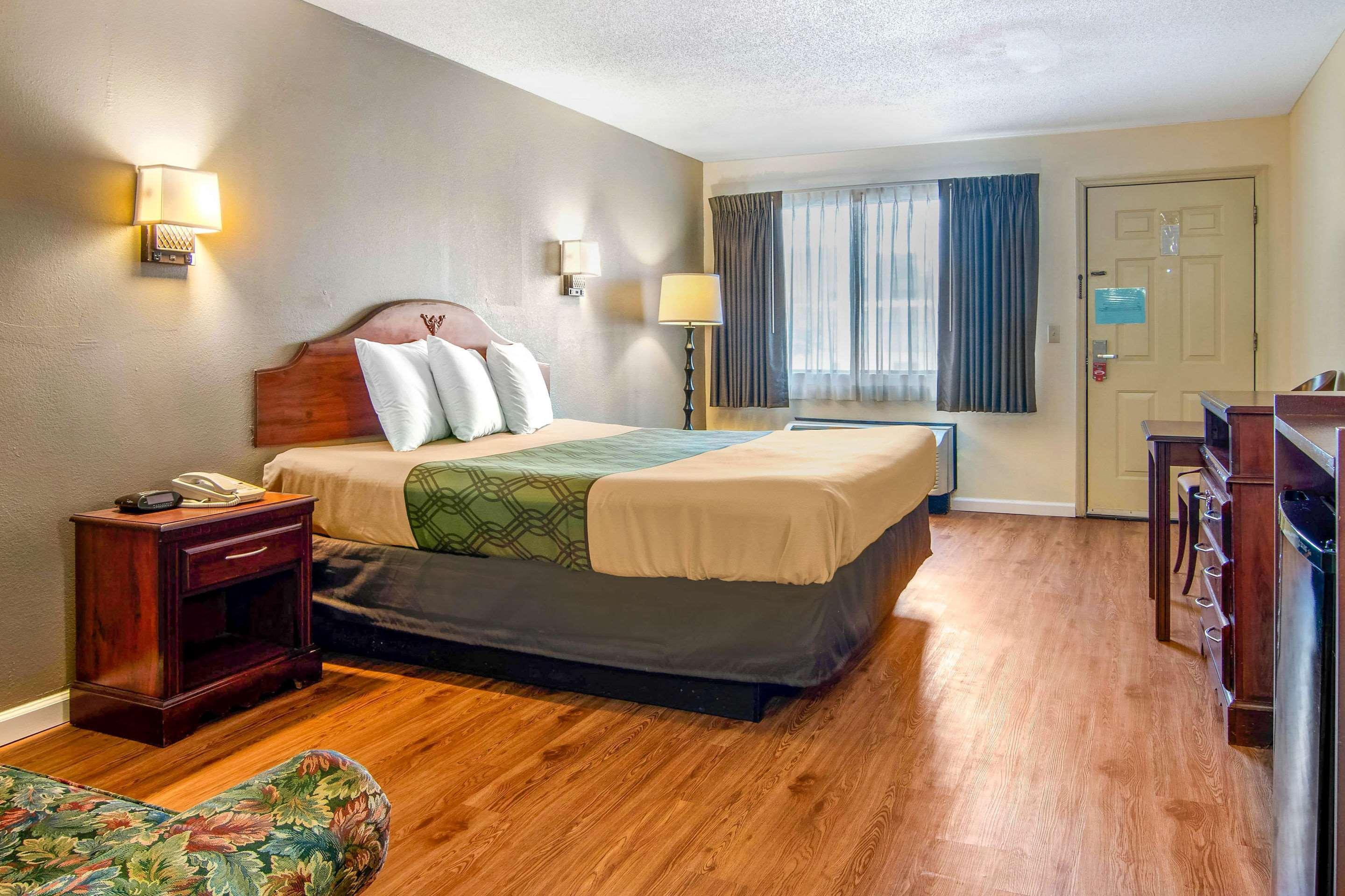 Econo Lodge Inn & Suites Fort Oglethorpe Ngoại thất bức ảnh