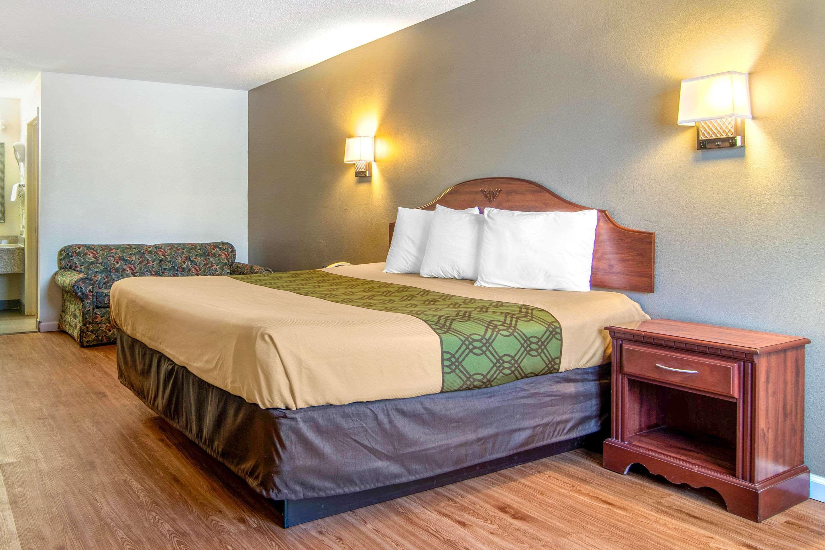 Econo Lodge Inn & Suites Fort Oglethorpe Ngoại thất bức ảnh